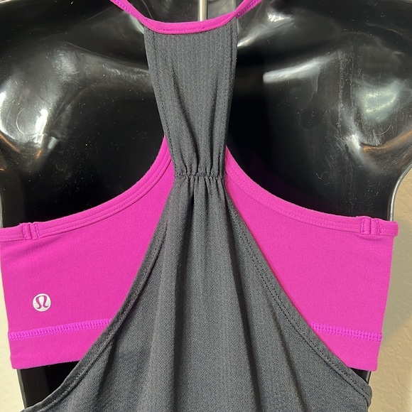 LULULEMON workout tank with built in sports bra Size 4 - Picture 7 of 12